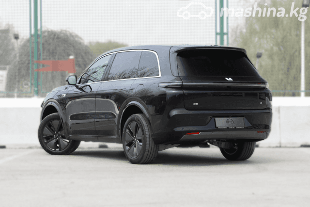 LiXiang L8 Рестайлинг 1.5hyb AT 4WD