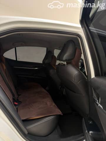 Toyota Camry VIII (XV70) 2.5 AT
