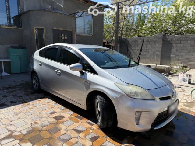 Toyota Prius III Рестайлинг (XW30) 1.8hyb AT