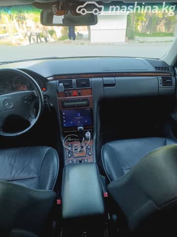 Mercedes-Benz E-Класс II (W210, S210) Рестайлинг 240 2.6 AT