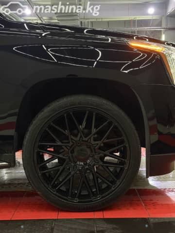 Cadillac Escalade IV 6.2 AT 4WD