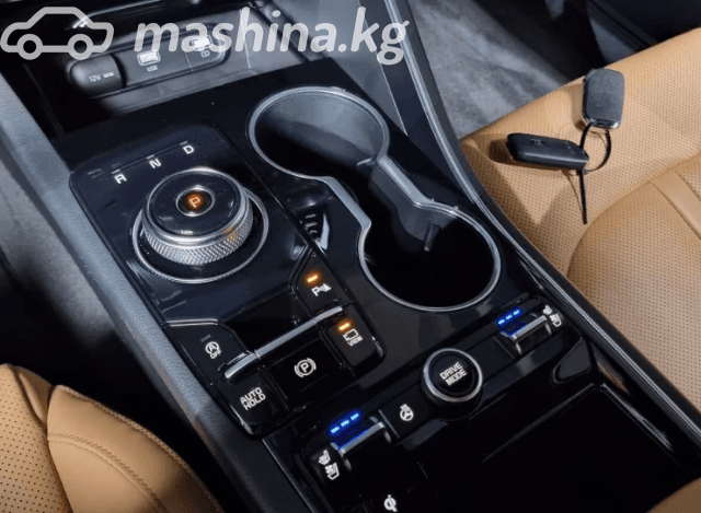 Kia K5 III 2.0 AT