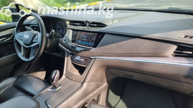 Cadillac XT5 I 3.7 AT 4WD