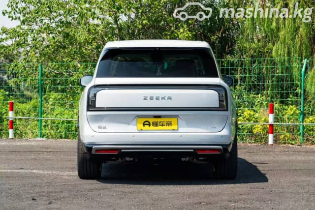Zeekr 9X 2.0hyb AT 4WD