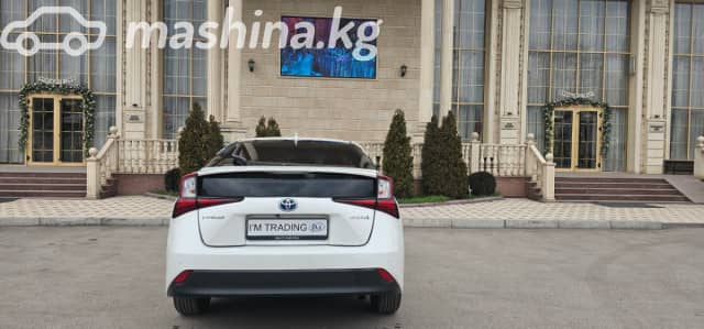 Toyota Prius IV Рестайлинг (XW50) 1.8hyb AT