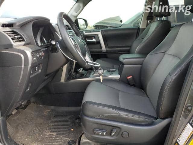 Toyota 4Runner V Рестайлинг 4.0 AT 4WD
