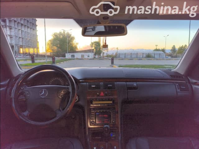 Mercedes-Benz E-Класс II (W210, S210) Рестайлинг 240 2.4 AT