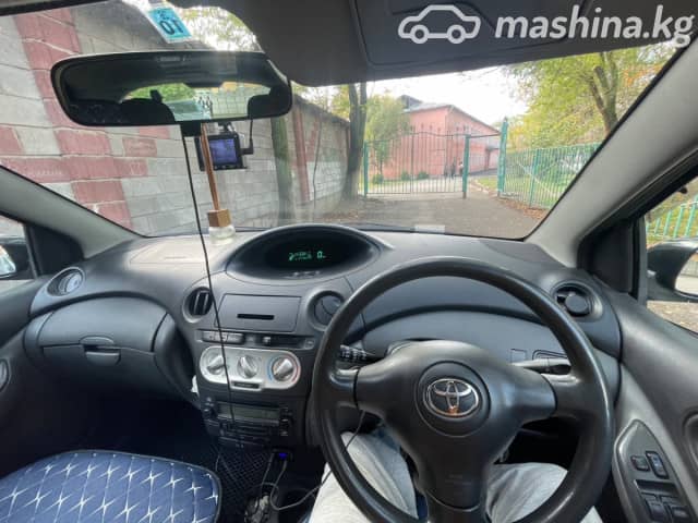 Toyota Vitz I (P10) 1.0 AT