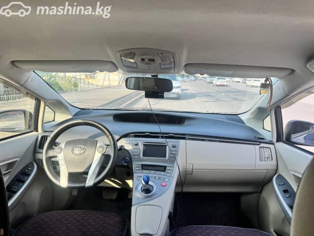 Toyota Prius III Рестайлинг (XW30) 1.8hyb AT