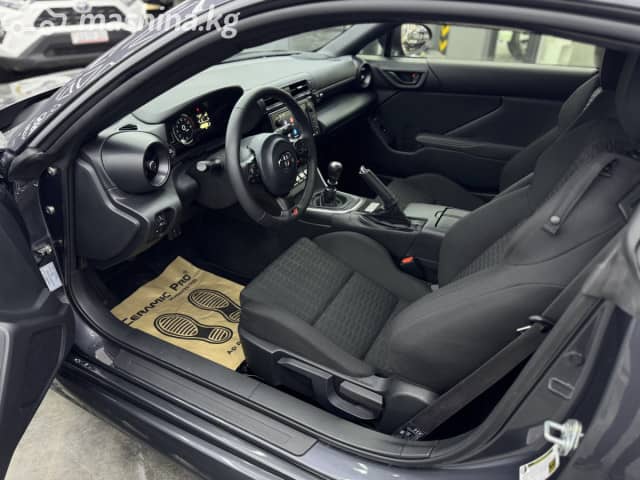 Toyota GR86 2.4 MT