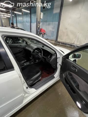 Honda Accord VI 1.8 AT