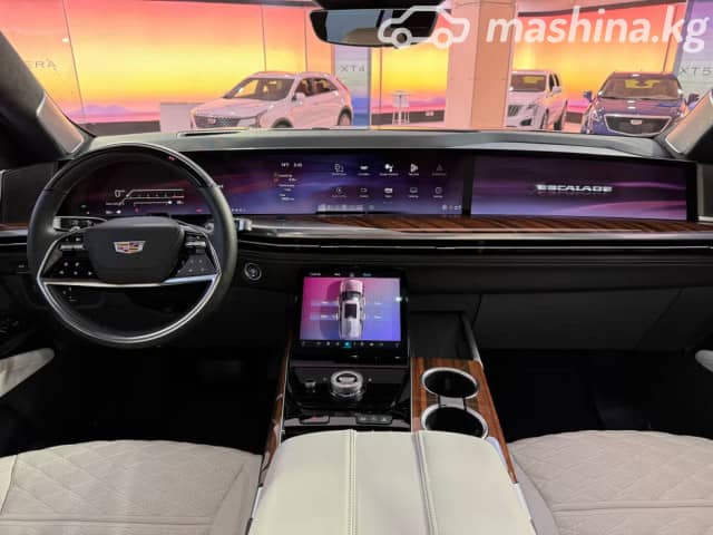 Cadillac Escalade V 6.2 AT 4WD