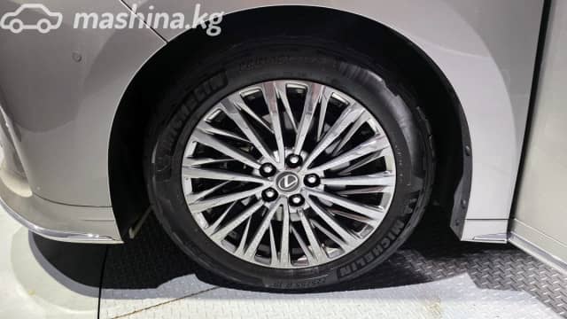 Lexus LM II 350h 2.5hyb CVT 4WD