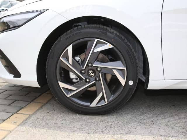 Hyundai Elantra VII (CN7) Рестайлинг 1.5 CVT