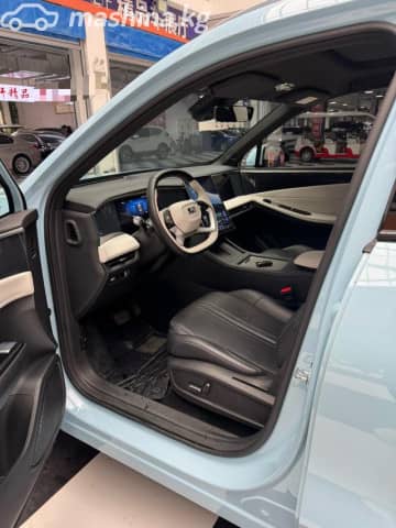 Geely Galaxy L7 18.7 kWh 1.5hyb AT