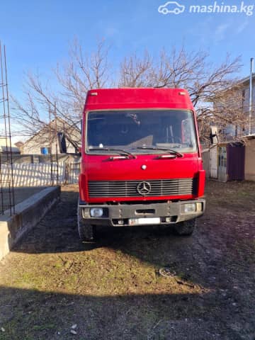Mercedes-Benz Самосвал (6х2)