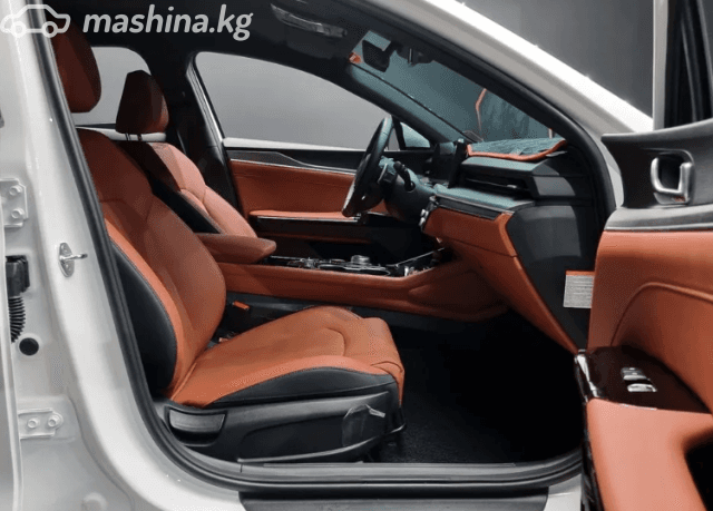 Kia K5 III Рестайлинг 2.0hyb AT