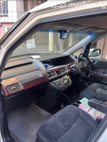 Honda Elysion I 3.0 AT