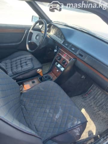 Mercedes-Benz W124 200 2.0d MT