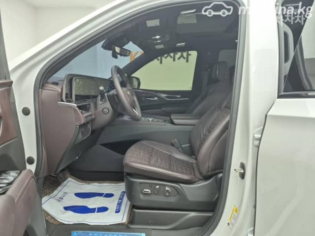 Cadillac Escalade V ESV 6.2 AT 4WD