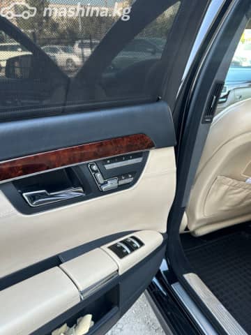Mercedes-Benz S-Класс V (W221) Рестайлинг 500 Long 5.5 AT 4WD