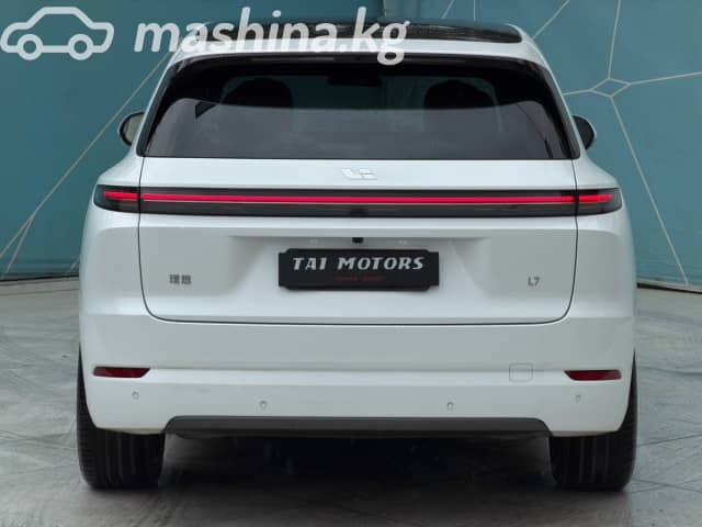 LiXiang L7 Рестайлинг 1.5hyb AT 4WD
