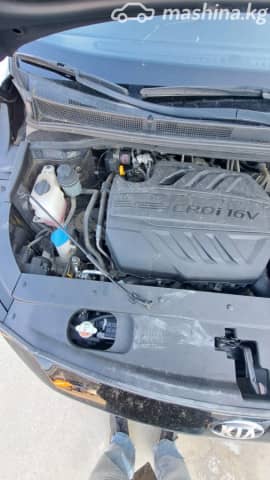 Kia Carnival III 2.2d AT
