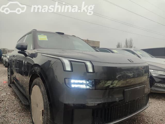 Lynk & Co 900 2.0hyb AT 4WD