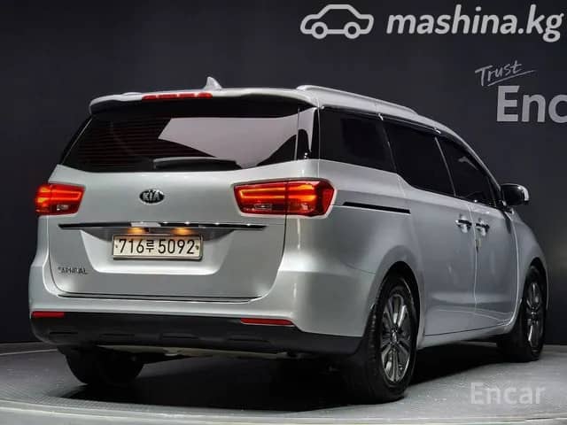 Kia Carnival III 2.2d AT