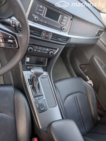 Kia K5 II 2.0 AT