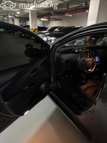 Toyota Prius IV Рестайлинг (XW50) 1.8hyb AT