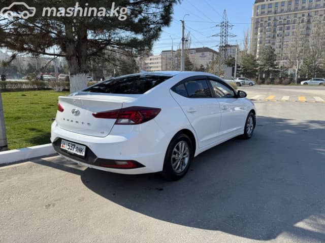 Hyundai Avante VI Рестайлинг 1.6 CVT