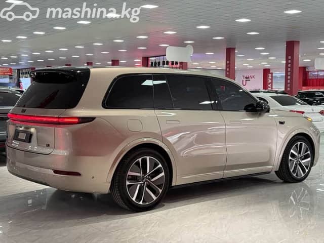 LiXiang L9 Рестайлинг 1.5hyb AT 4WD