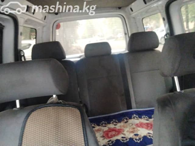 Volkswagen Caddy III 1.9d MT