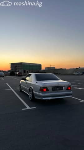 Mercedes-Benz E-Класс I (W124) 320 5-speed 3.2 AT