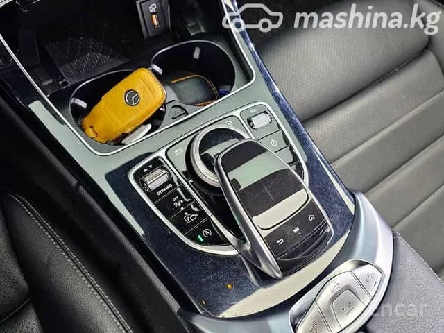 Mercedes-Benz C-Класс IV (W205) Рестайлинг 300 2.0 AT