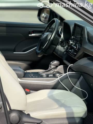 Toyota Highlander IV (U70) 2.5hyb AT 4WD