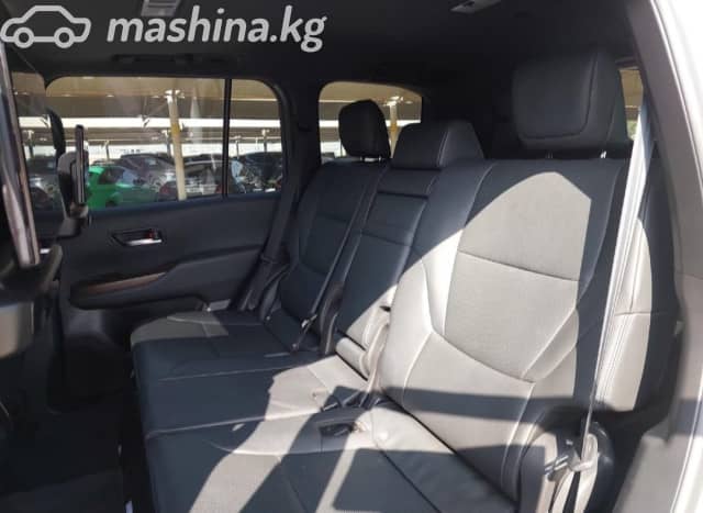 Toyota Land Cruiser 300 Series 4.0 AT 4WD