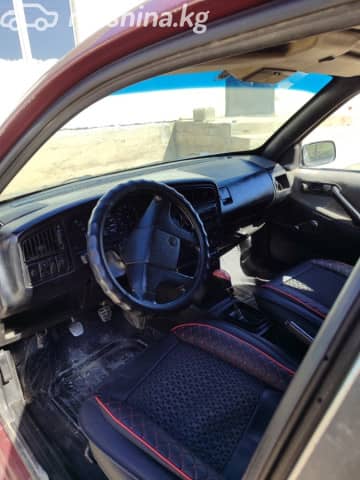 Volkswagen Passat B3 1.8 MT