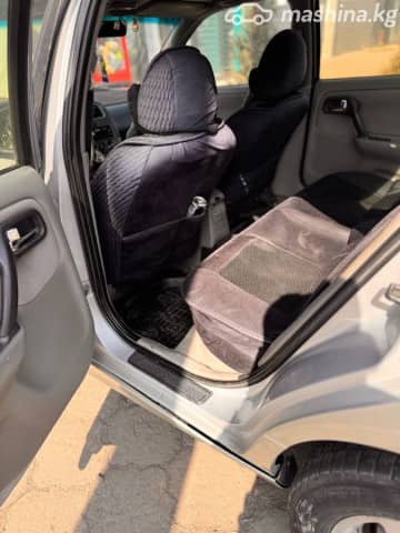 Nissan Primera II (P11) 2.0 MT