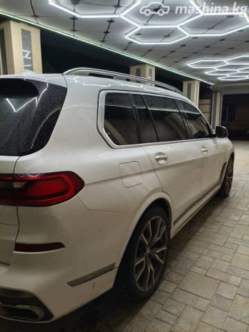 BMW X7 I (G07) 50i 4.4 AT 4WD