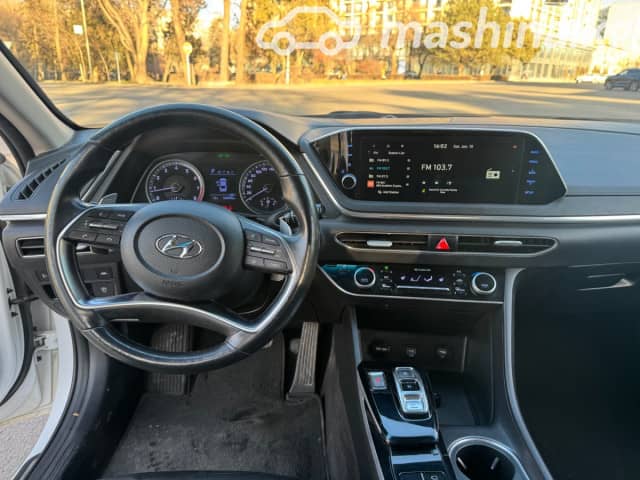 Hyundai Sonata VIII (DN8) LPi 2.0 AT