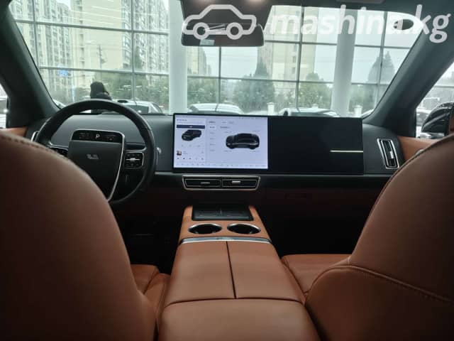 LiXiang L6 1.5hyb AT 4WD