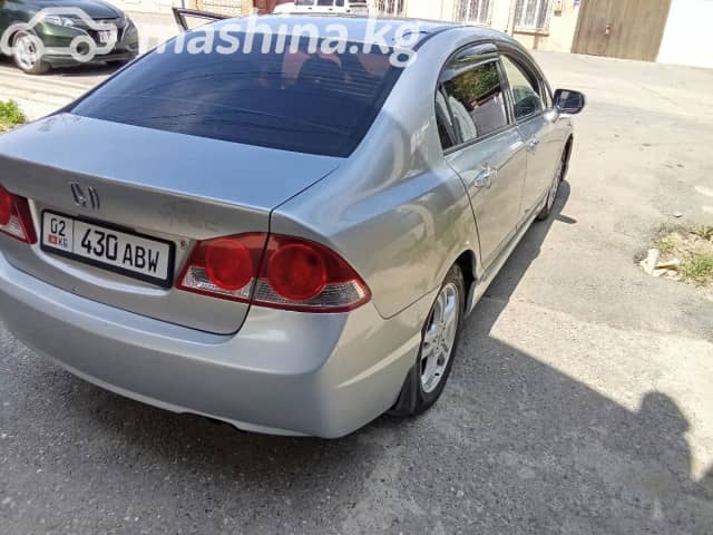 Honda Civic VIII 1.8 AT