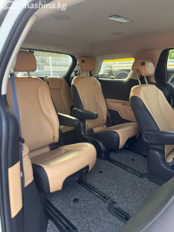 Kia Carnival IV 2.2d AT