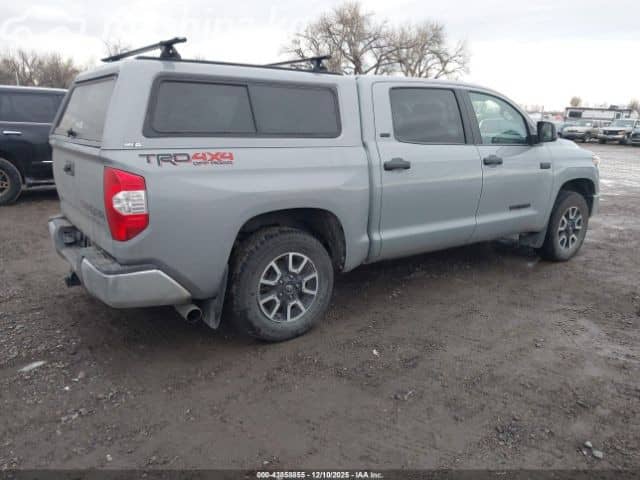 Toyota Tundra II Рестайлинг CrewMax 5.7 AT 4WD