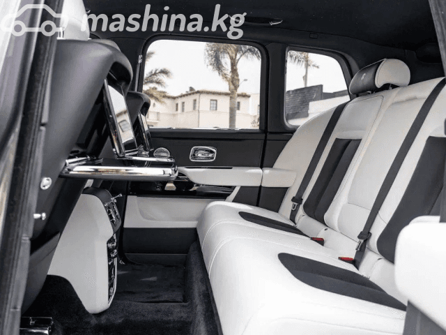 Rolls-Royce Cullinan I 6.7 AT AWD