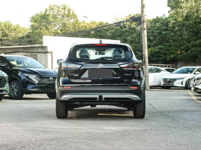 Nissan Qashqai II Рестайлинг 2 2.0 CVT