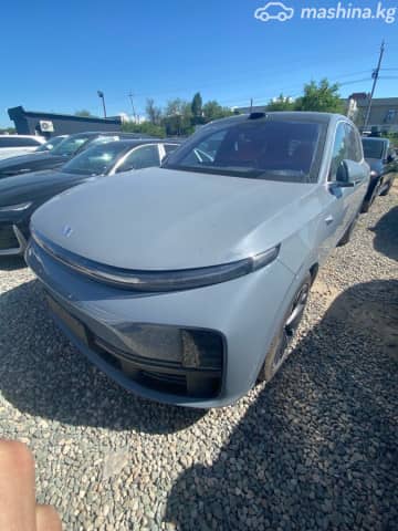 LiXiang L7 Рестайлинг 1.5hyb AT 4WD