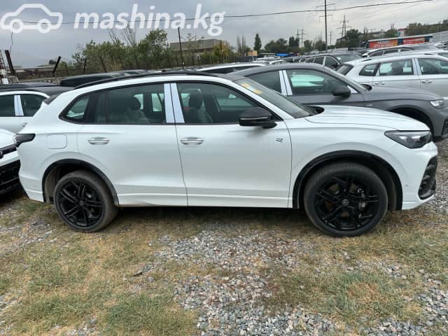Volkswagen Tiguan III (China Market) 2.0 AMT 4WD